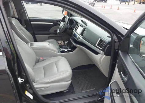 2016 Toyota Highlander Xle V6 z USA, uszkodzony, nr VIN 5TDKKRFH2GS159744